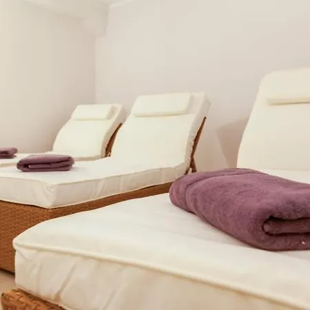 Feskerhues, Rosa Paluka * Westerland